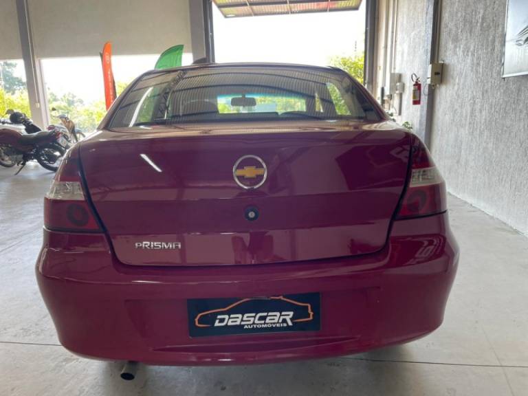 CHEVROLET - PRISMA - 2010/2010 - Vermelha - R$ 28.900,00