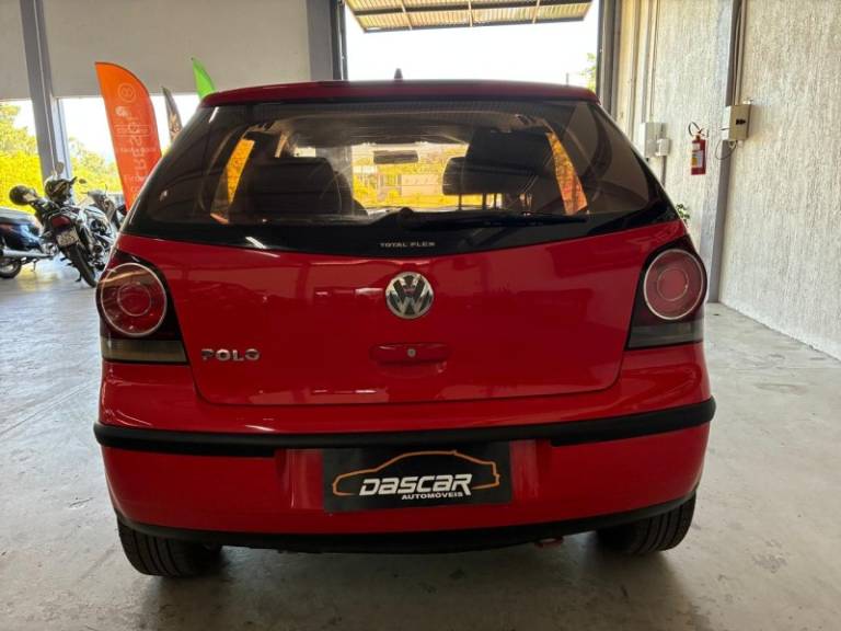 VOLKSWAGEN - POLO - 2006/2007 - Vermelha - R$ 37.900,00