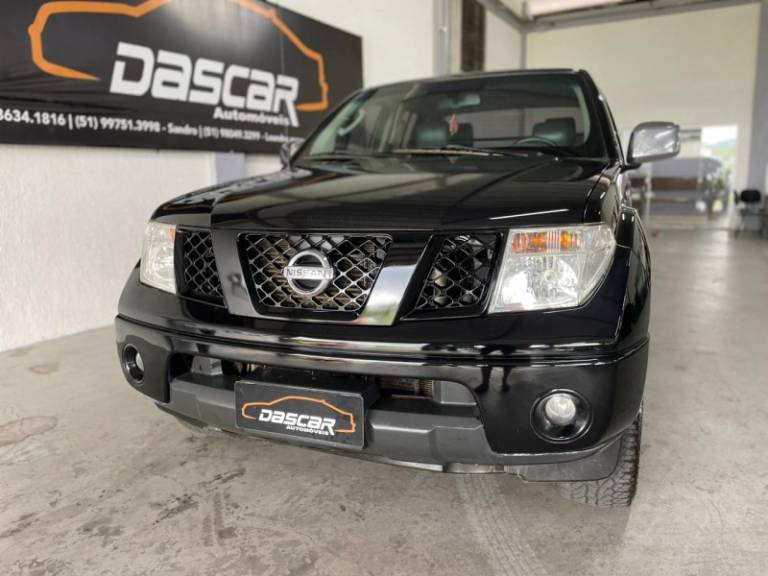 NISSAN - FRONTIER - 2007/2008 - Preta - R$ 77.900,00