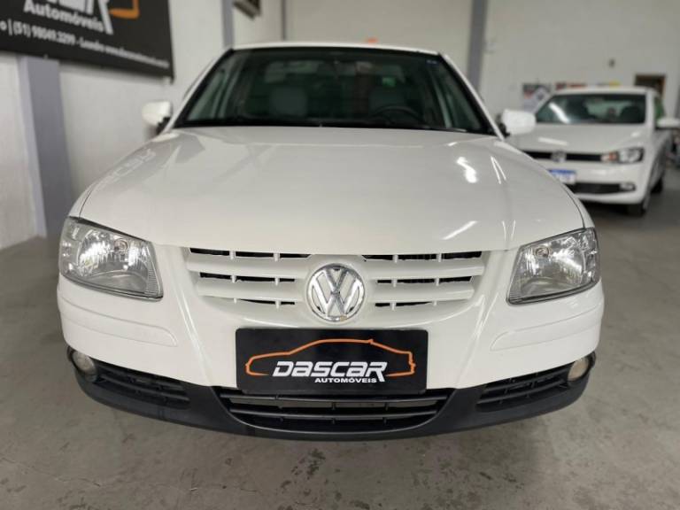 VOLKSWAGEN - SAVEIRO - 2009/2009 - Branca - R$ 33.900,00