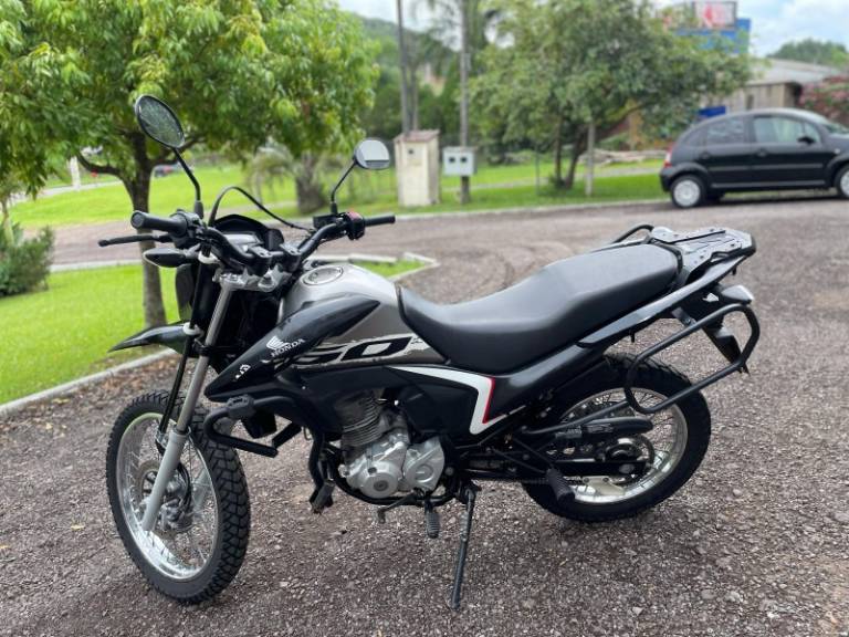 HONDA - NXR 160 - 2020/2020 - Preta - R$ 16.500,00