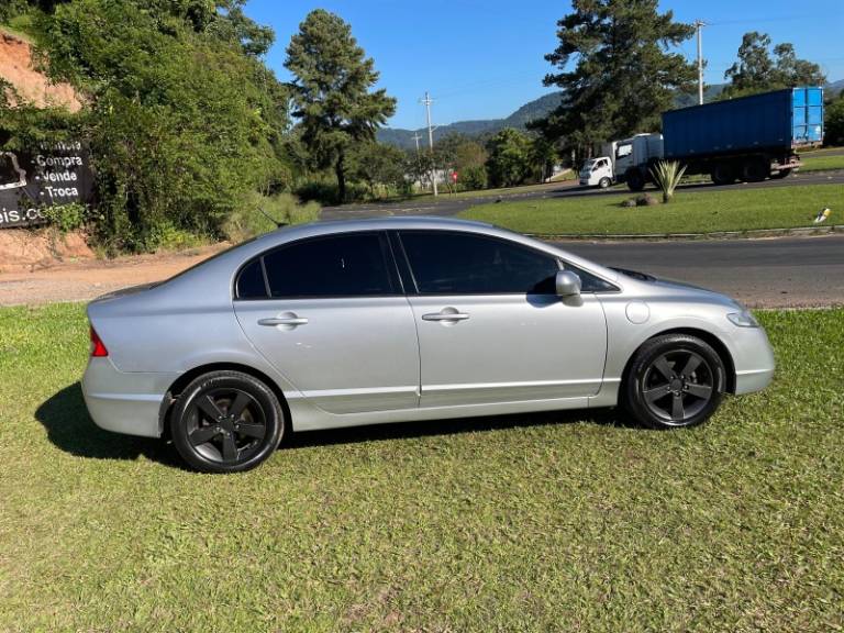 HONDA - CIVIC - 2008/2008 - Prata - R$ 48.900,00