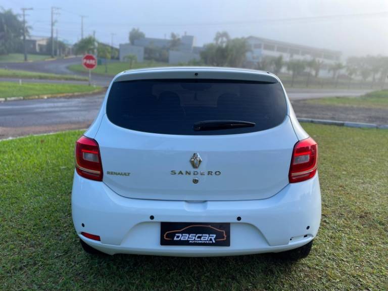 RENAULT - SANDERO - 2014/2015 - Branca - R$ 34.900,00