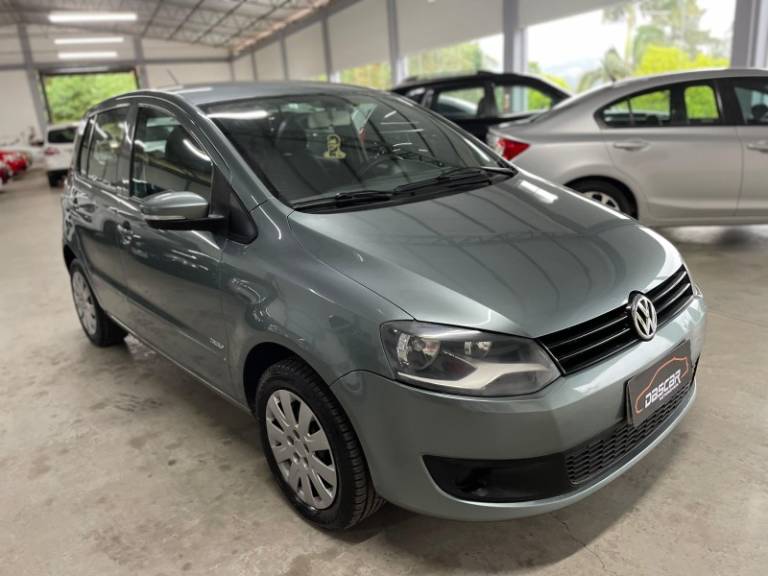 VOLKSWAGEN - FOX - 2010/2011 - Cinza - R$ 34.900,00