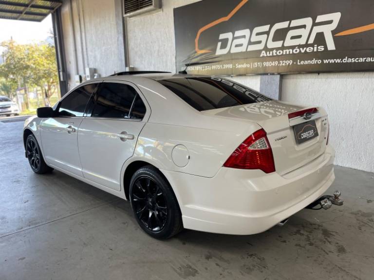 FORD - FUSION - 2011/2012 - Branca - R$ 49.900,00