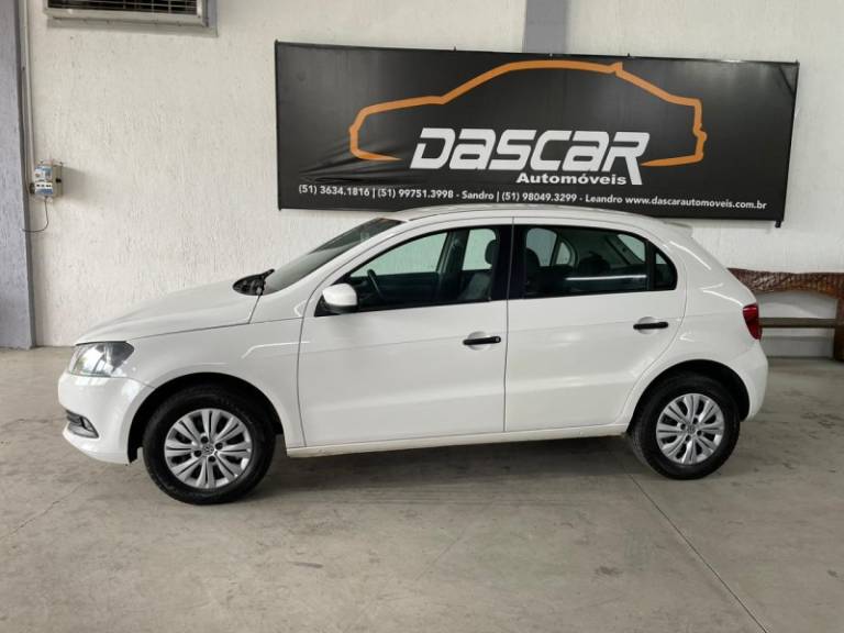 VOLKSWAGEN - GOL - 2013/2014 - Branca - R$ 42.900,00
