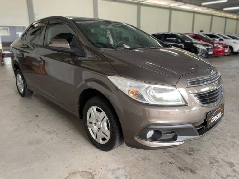 CHEVROLET - PRISMA - 2013/2014 - Cinza - R$ 43.900,00