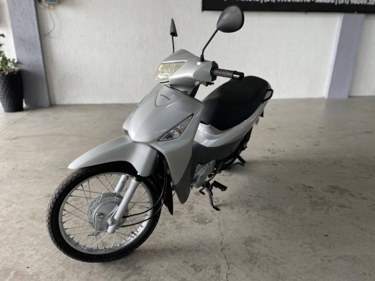 HONDA - BIZ 125 - 2006/2007 - Prata - R$ 7.900,00