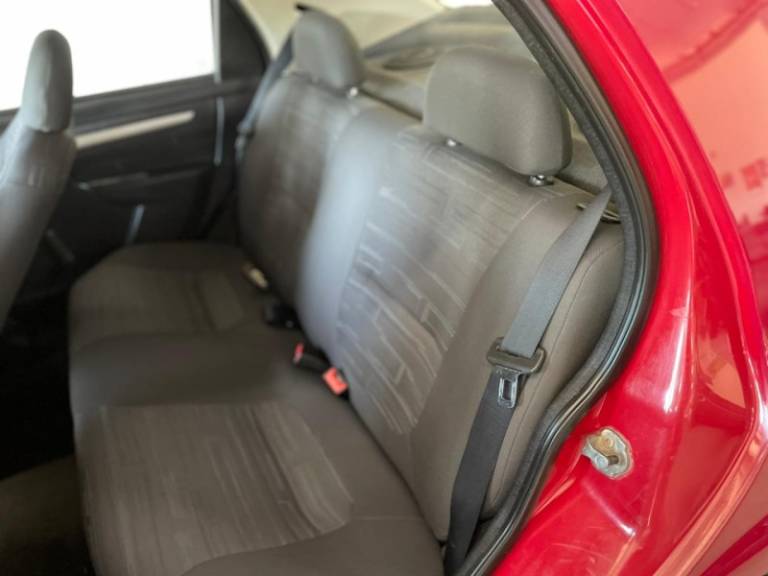 CHEVROLET - PRISMA - 2010/2010 - Vermelha - R$ 28.900,00