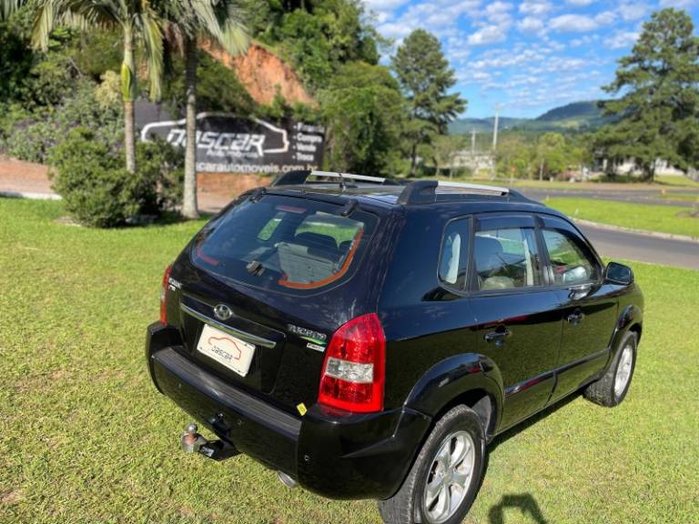 HYUNDAI - TUCSON - 2013/2014 - Preta - R$ 53.900,00