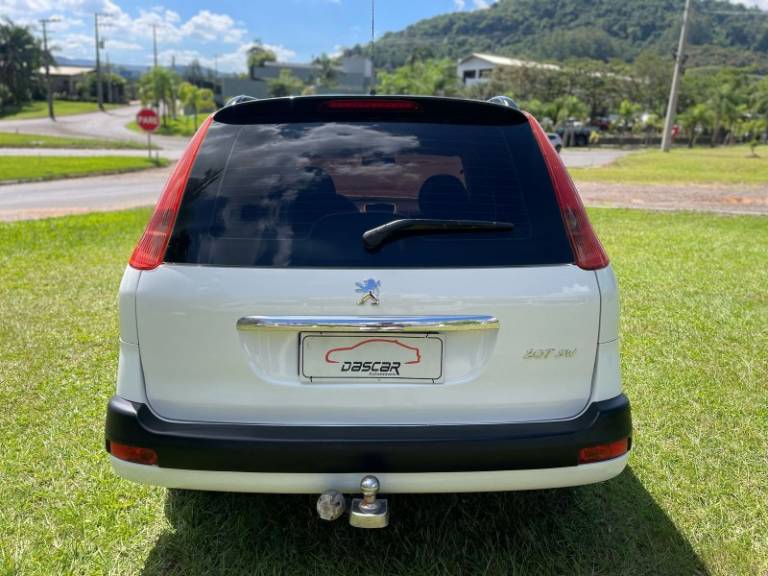 PEUGEOT - 207 - 2011/2011 - Branca - R$ 21.900,00