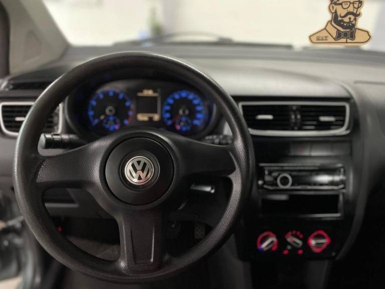 VOLKSWAGEN - FOX - 2010/2011 - Cinza - R$ 34.900,00