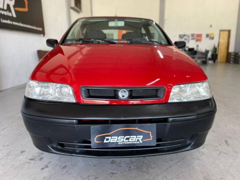 FIAT - PALIO - 2004/2005 - Vermelha - R$ 16.900,00