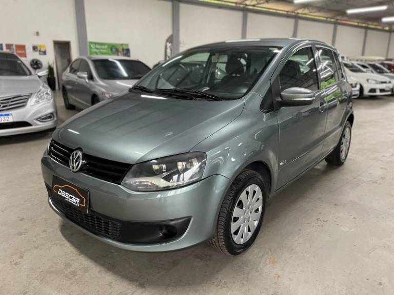 VOLKSWAGEN - FOX - 2010/2011 - Cinza - R$ 34.900,00
