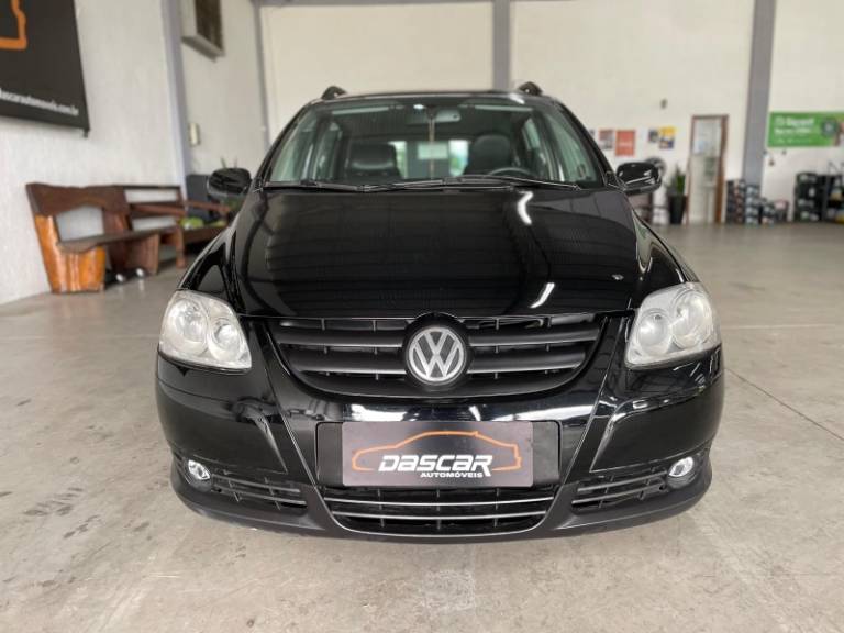 VOLKSWAGEN - SPACEFOX - 2006/2007 - Preta - R$ 34.900,00