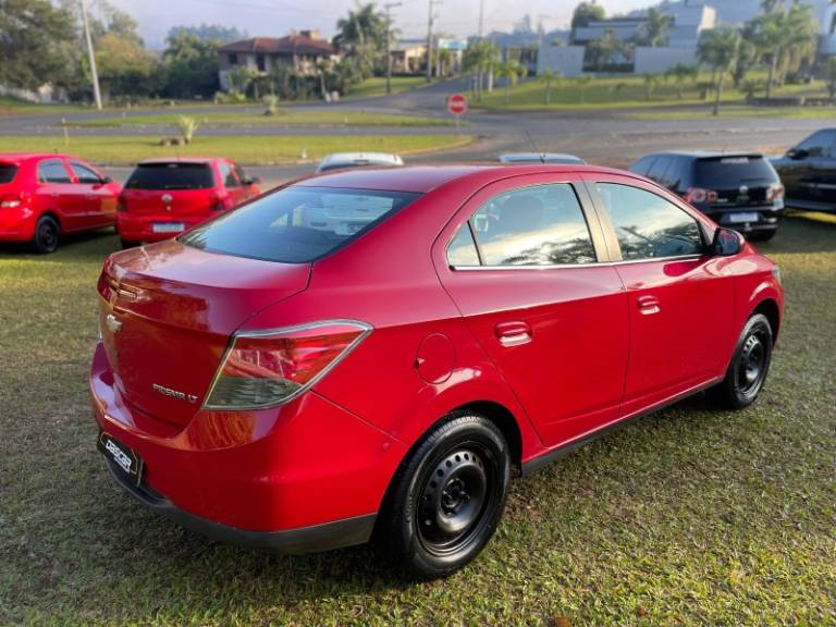 CHEVROLET - PRISMA - 2013/2013 - Vermelha - R$ 44.900,00