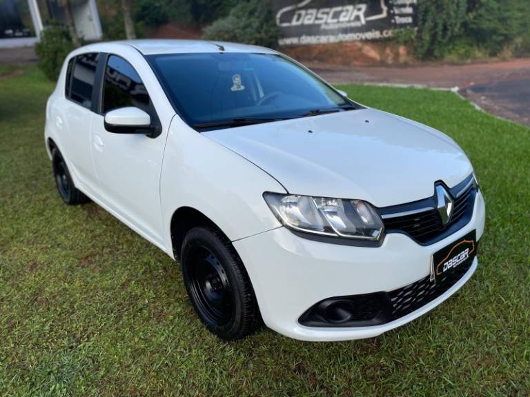 RENAULT - SANDERO - 2014/2015 - Branca - R$ 34.900,00