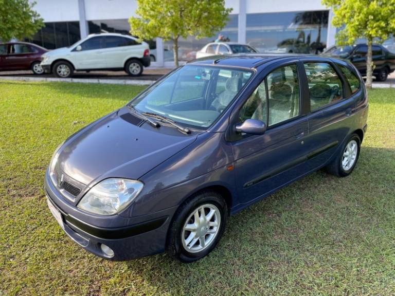 RENAULT - SCÉNIC - 2001/2001 - Azul - R$ 17.900,00