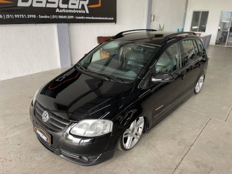 VOLKSWAGEN - SPACEFOX - 2006/2007 - Preta - R$ 34.900,00