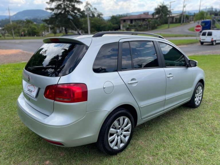 VOLKSWAGEN - SPACEFOX - 2010/2011 - Prata - R$ 39.900,00
