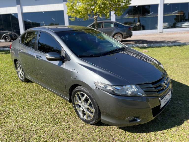 HONDA - CITY - 2010/2010 - Cinza - R$ 49.900,00