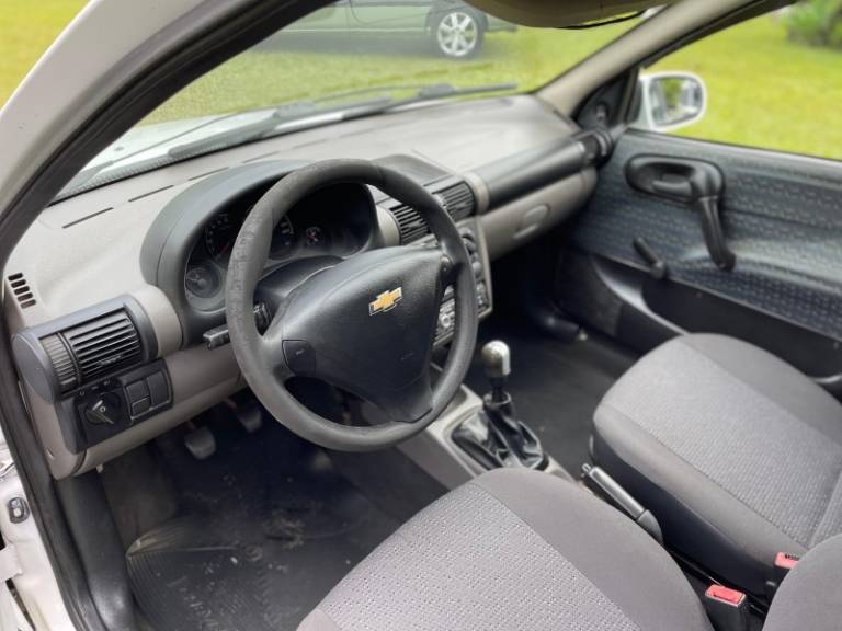 CHEVROLET - CLASSIC - 2013/2013 - Branca - R$ 29.900,00