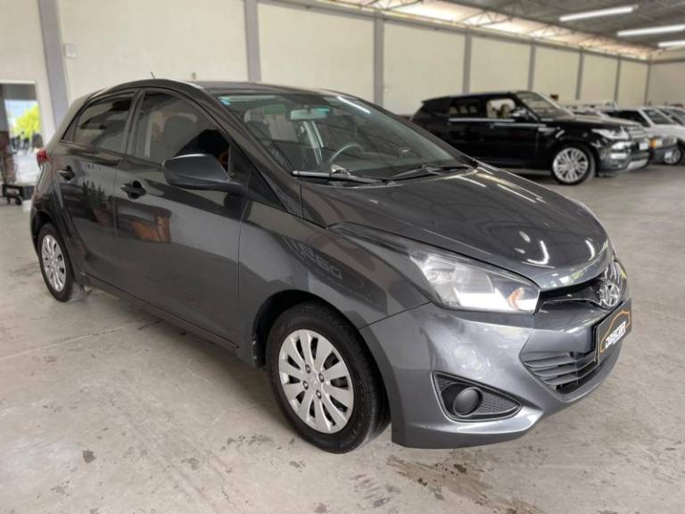 HYUNDAI - HB20 - 2012/2013 - Cinza - R$ 43.900,00