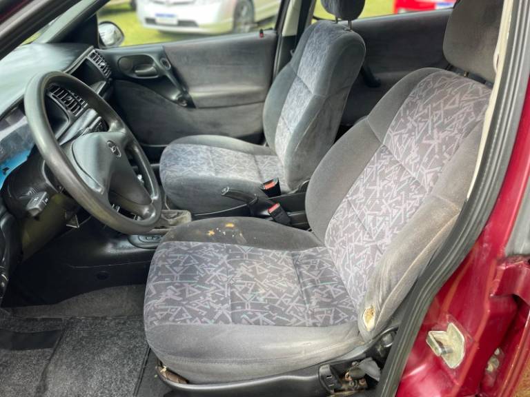 CHEVROLET - VECTRA - 1996/1997 - Vermelha - R$ 19.900,00