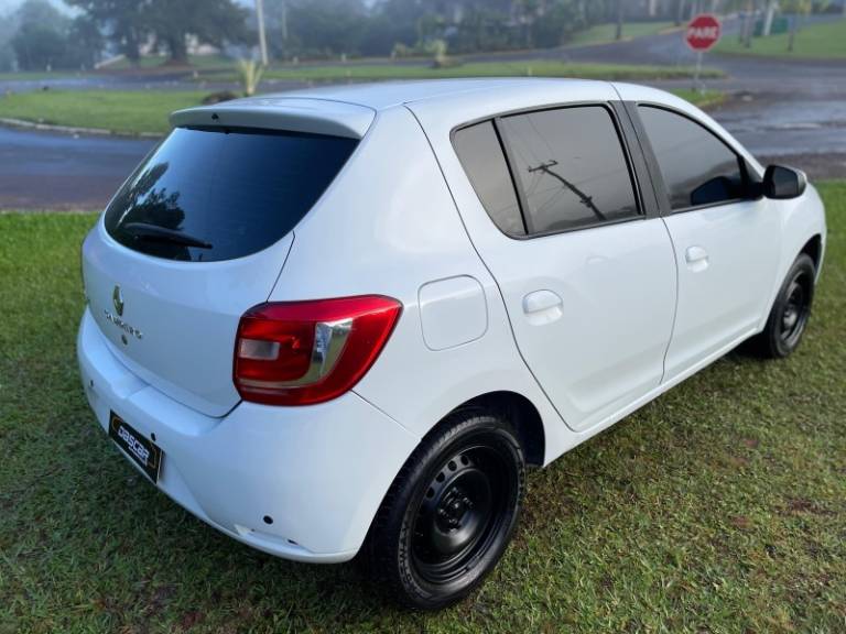 RENAULT - SANDERO - 2014/2015 - Branca - R$ 34.900,00