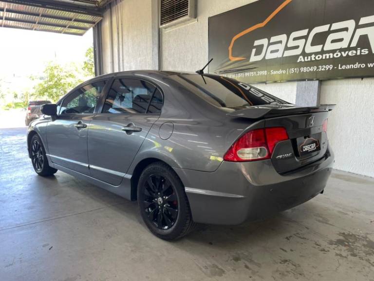 HONDA - CIVIC - 2010/2011 - Cinza - R$ 56.900,00
