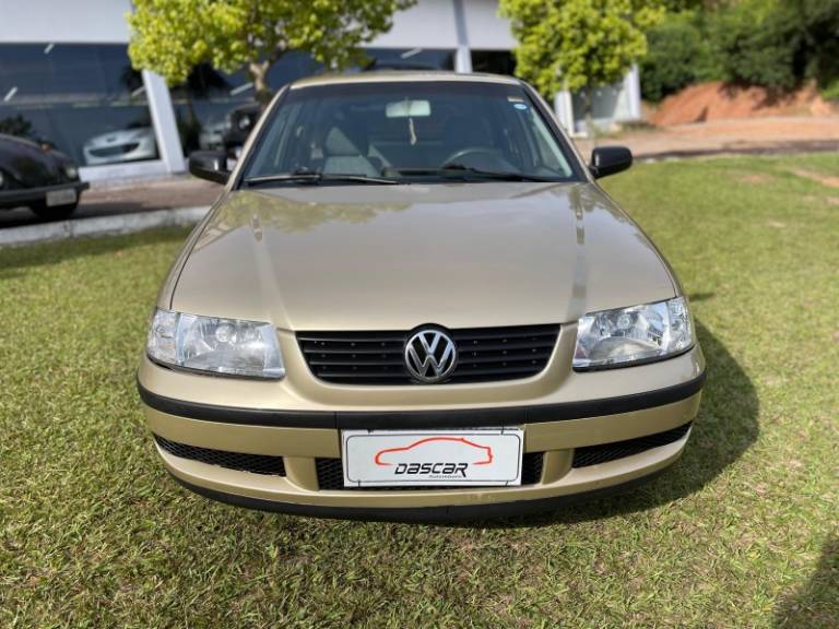 VOLKSWAGEN - GOL - 2000/2001 - Dourada - R$ 19.900,00