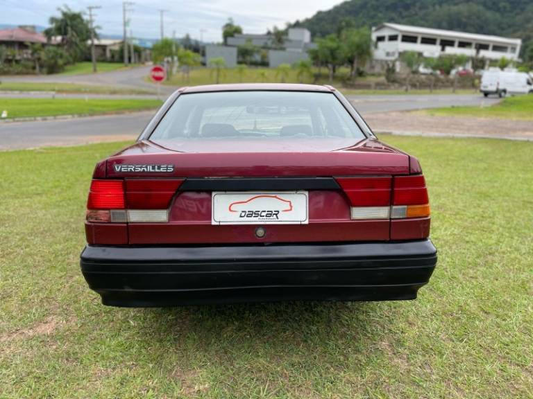 FORD - VERSAILLES - 1993/1993 - Vermelha - R$ 14.900,00
