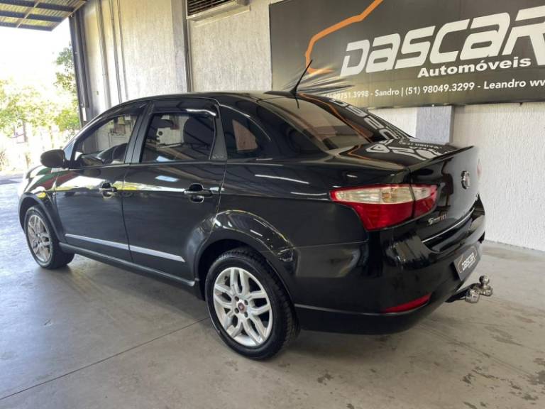FIAT - GRAND SIENA - 2013/2013 - Preta - R$ 37.900,00