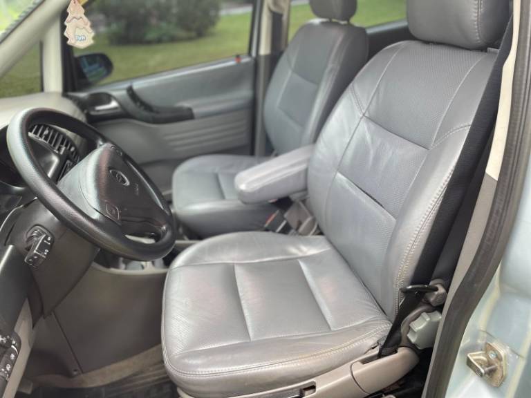 CHEVROLET - ZAFIRA - 2009/2010 - Prata - R$ 38.900,00