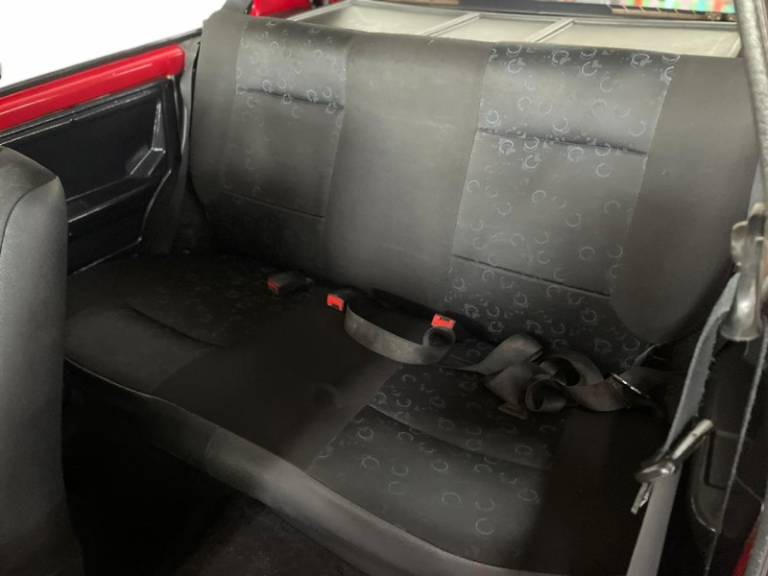 FIAT - UNO - 2011/2011 - Vermelha - R$ 24.900,00