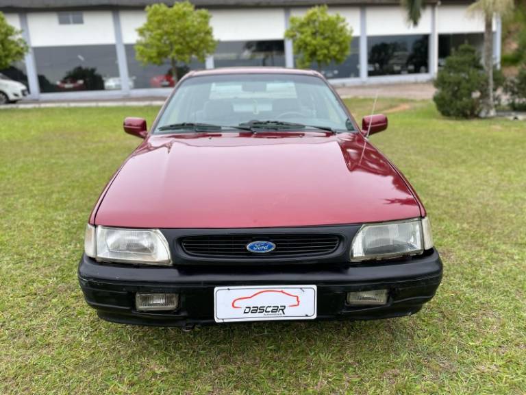 FORD - VERSAILLES - 1993/1993 - Vermelha - R$ 14.900,00