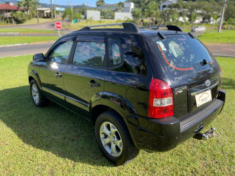 HYUNDAI - TUCSON - 2013/2014 - Preta - R$ 53.900,00