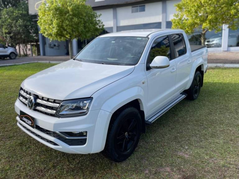 VOLKSWAGEN - AMAROK - 2019/2020 - Branca - R$ 144.900,00