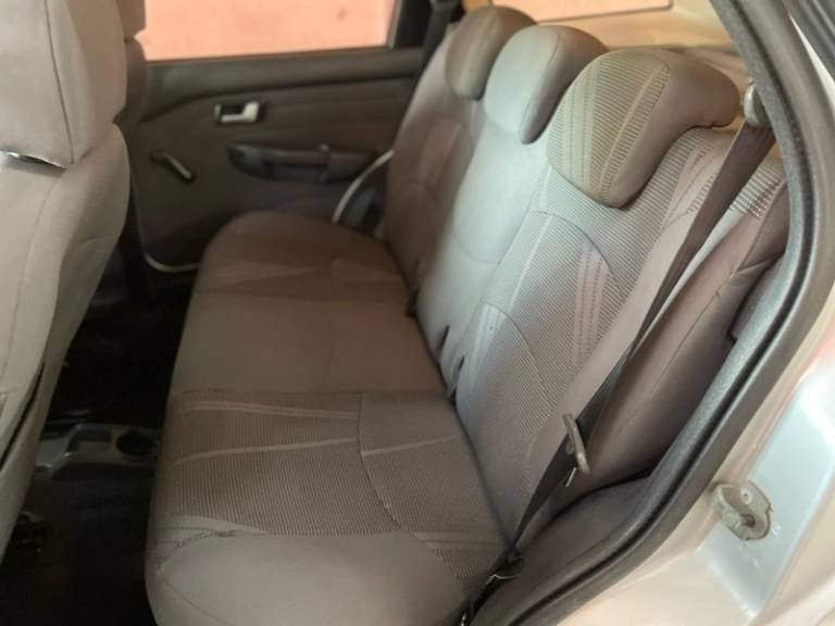 FIAT - PALIO - 2012/2013 - Prata - R$ 42.900,00