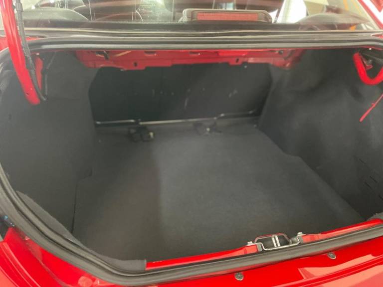 FIAT - SIENA - 2012/2012 - Vermelha - R$ 28.900,00