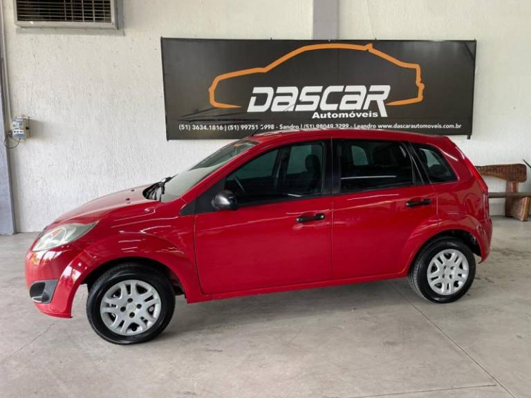 FORD - FIESTA - 2010/2011 - Vermelha - R$ 22.900,00