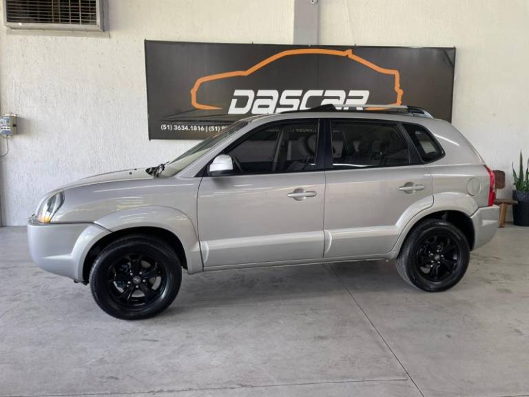 HYUNDAI - TUCSON - 2009/2010 - Prata - R$ 43.900,00